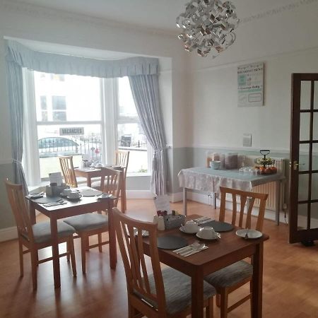 No 6 Quality Guesthouse Лландидно Экстерьер фото