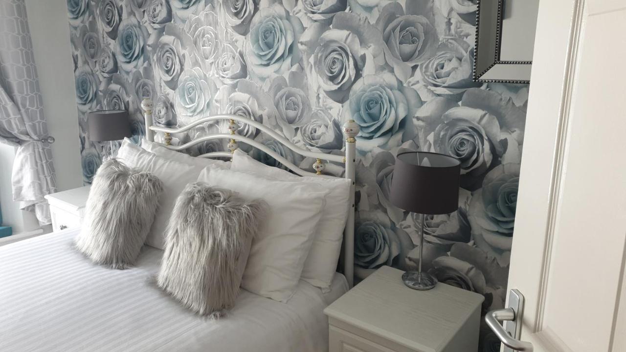 No 6 Quality Guesthouse Лландидно Экстерьер фото
