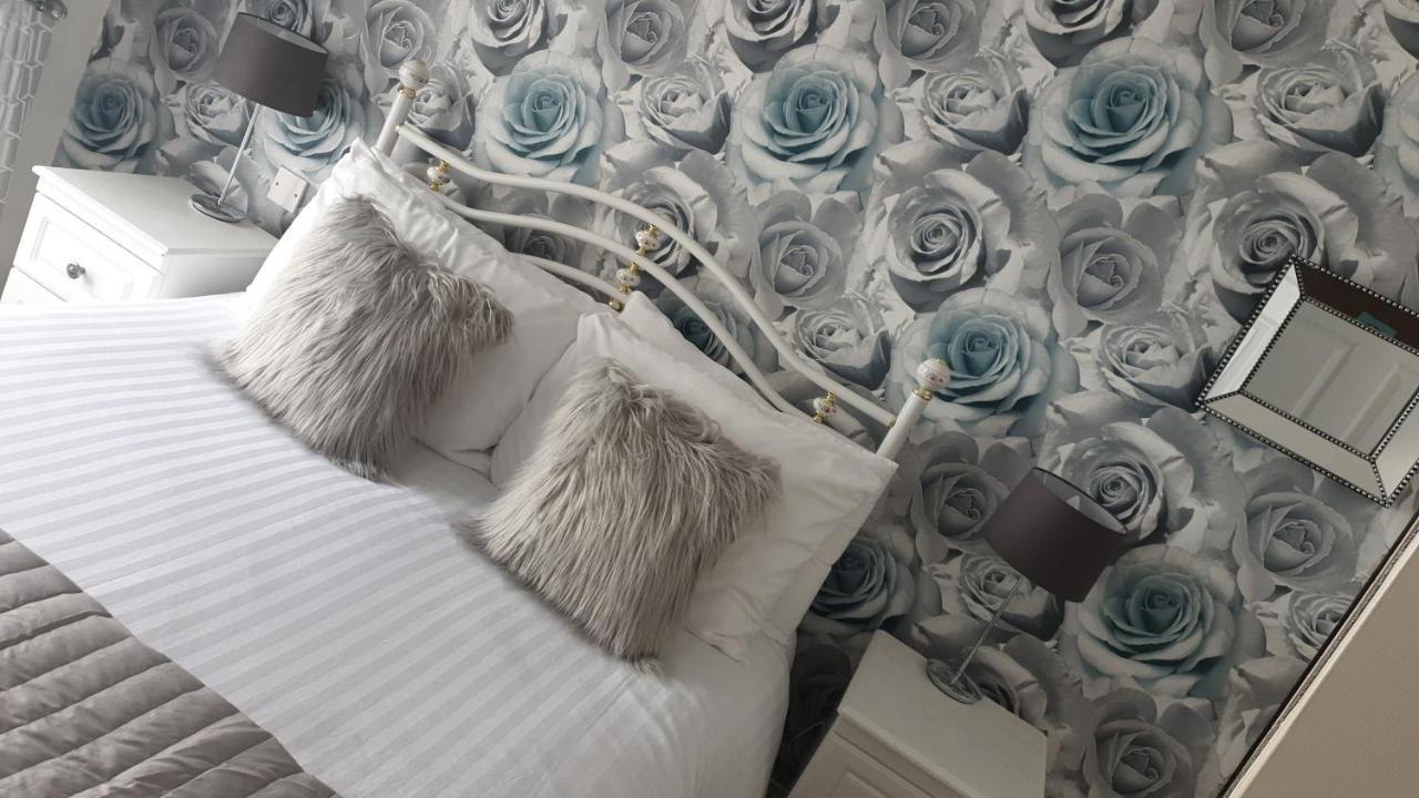No 6 Quality Guesthouse Лландидно Экстерьер фото
