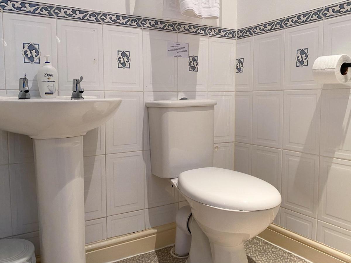No 6 Quality Guesthouse Лландидно Экстерьер фото