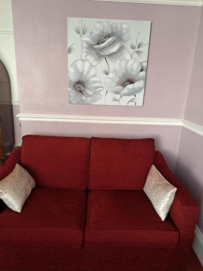 No 6 Quality Guesthouse Лландидно Экстерьер фото